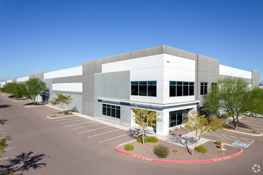 More Photos Of 1343 N Colorado St, Gilbert Distribution For Lease