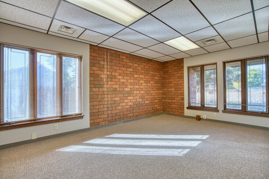 More Photos Of 1300 Plaza Ct N, Lafayette Office For Sale