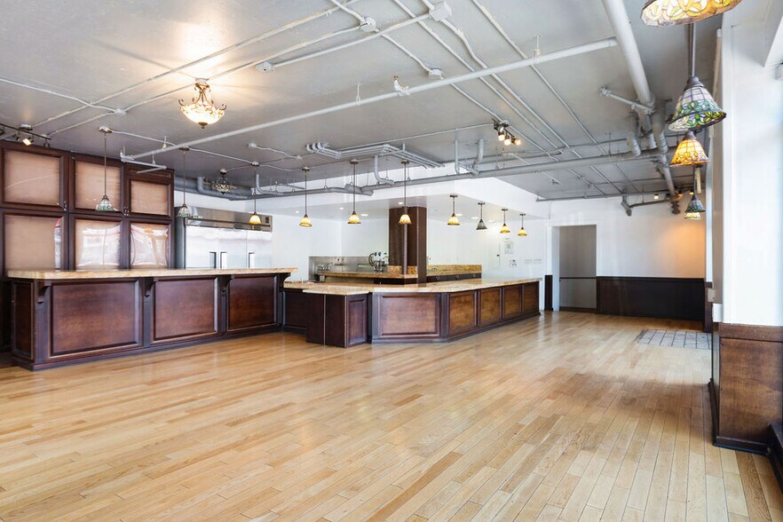 More Photos Of 1699 Valencia St, San Francisco Apartments For Lease