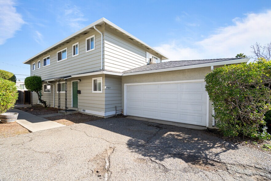 More Photos Of 19423-19425 Greenwood Dr, Cupertino Apartments For Sale