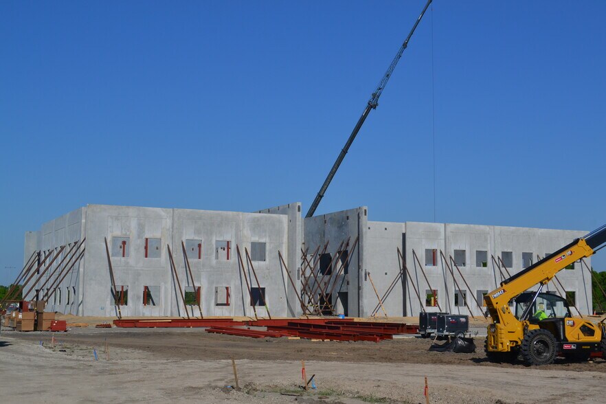 More Photos Of 00 Wiregrass Ranch Blvd, Wesley Chapel Medical For Lease