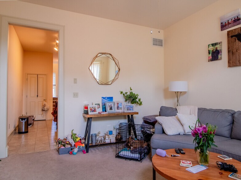 More Photos Of 1001-1005 Ann Ave, Saint Louis Apartments For Sale