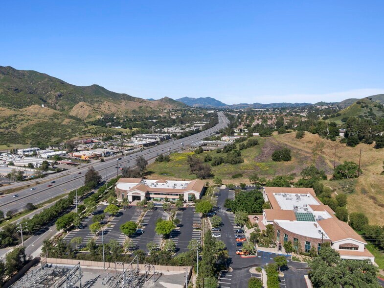 More Photos Of 29219 Canwood St, Agoura Hills Office For Sale