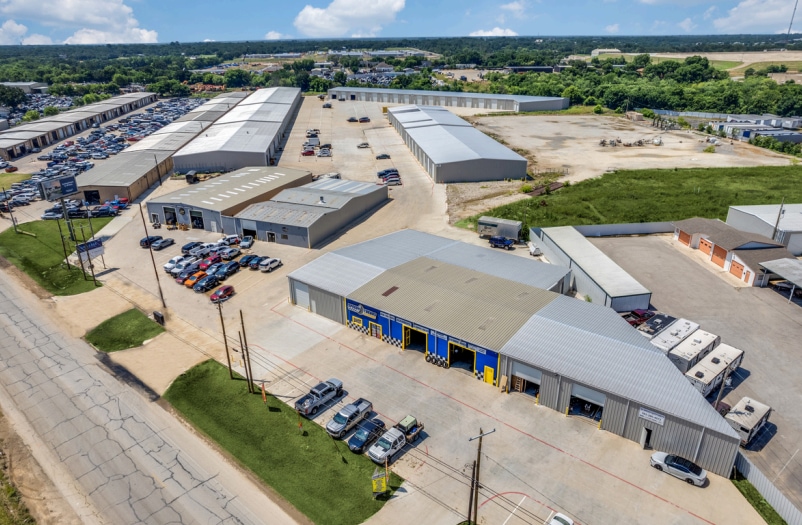 Primary Photo Of 7402 & 7406 Mansfield Hwy, Kennedale Light Distribution For Sale