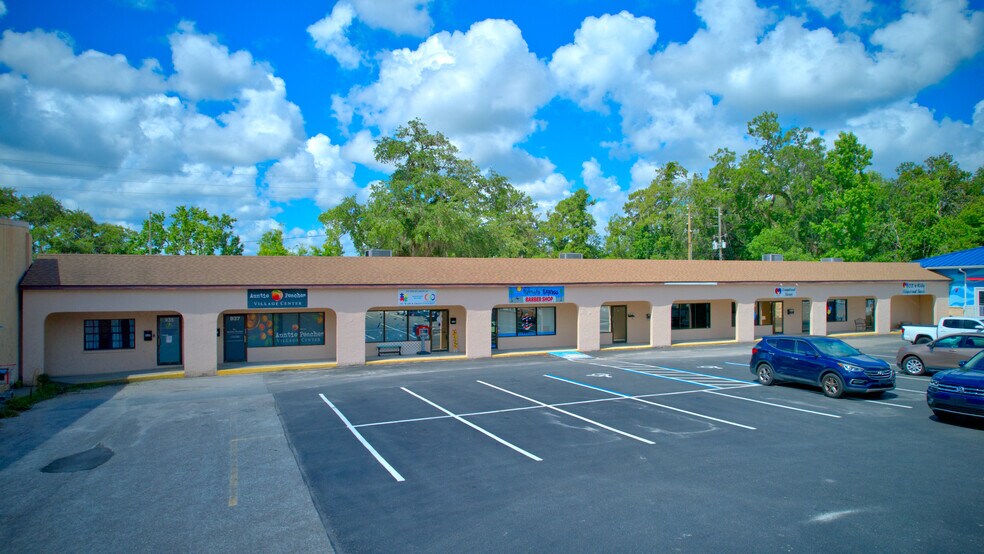 More Photos Of 935-951 Candlelight Blvd, Brooksville Office For Lease