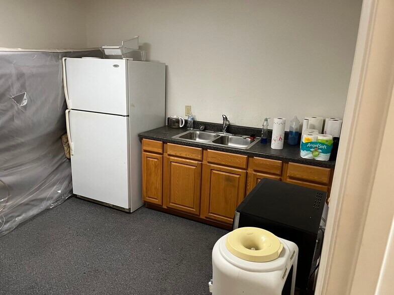 More Photos Of 1470 Champion Rd, Terrell Industrial For Lease