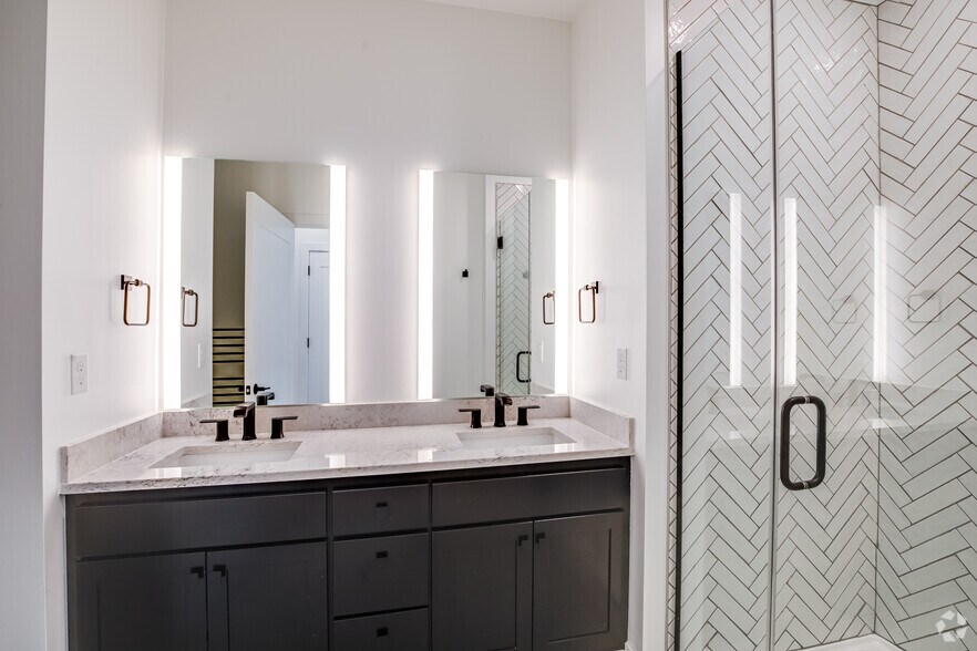 More Photos Of 650 Portland Ave S, Minneapolis Apartments For Lease