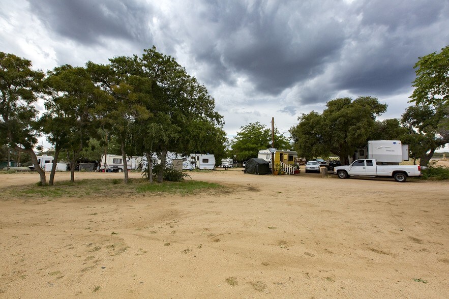 More Photos Of 8355-8365 S Highway 89, Kirkland Trailer Camper Park For Sale