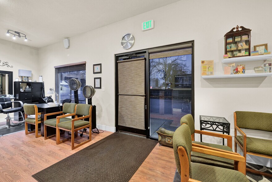 More Photos Of 4029 W State St, Boise Office For Sale