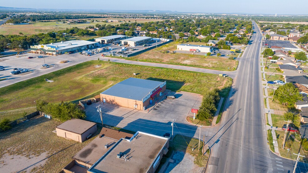 More Photos Of 5201 Texas Ave, Abilene Freestanding For Sale