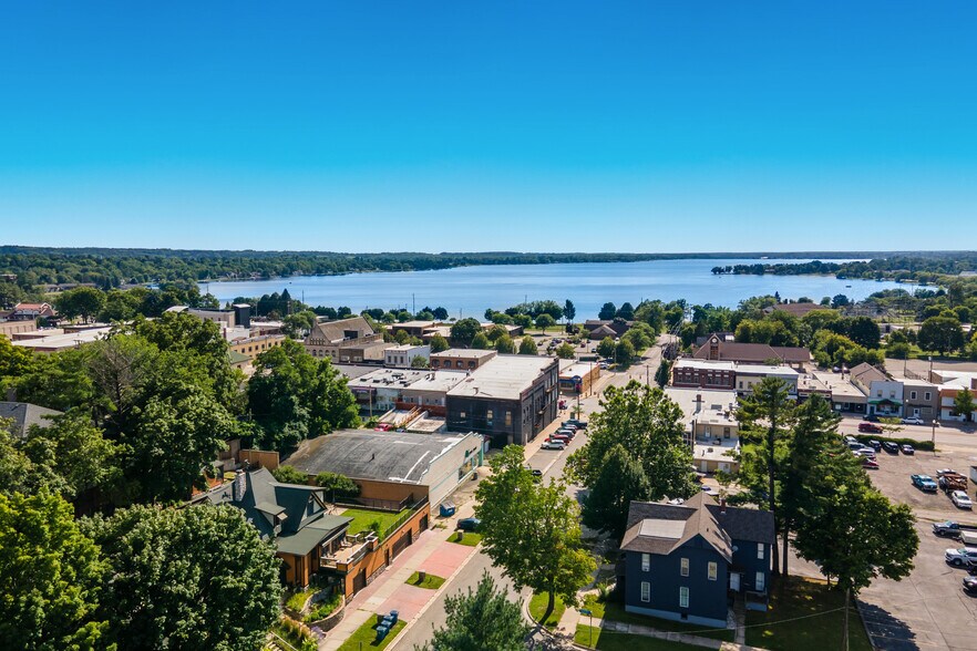 More Photos Of 128 E Pine St, Cadillac Specialty For Sale