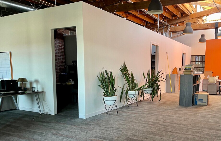 More Photos Of 1720 Cherry St, Kansas City Warehouse For Lease