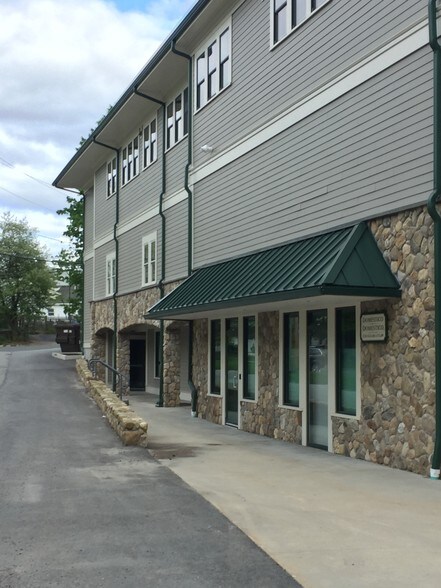 More Photos Of 90-100 Central St, Holliston Storefront Retail Office For Lease