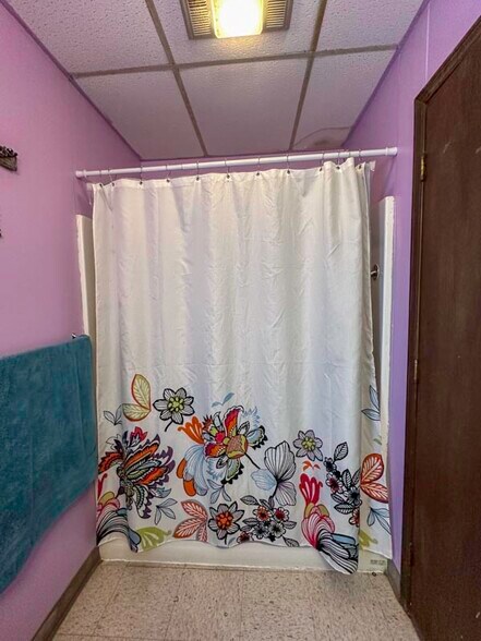 More Photos Of 70 N 31st St, Clinton Healthcare For Sale