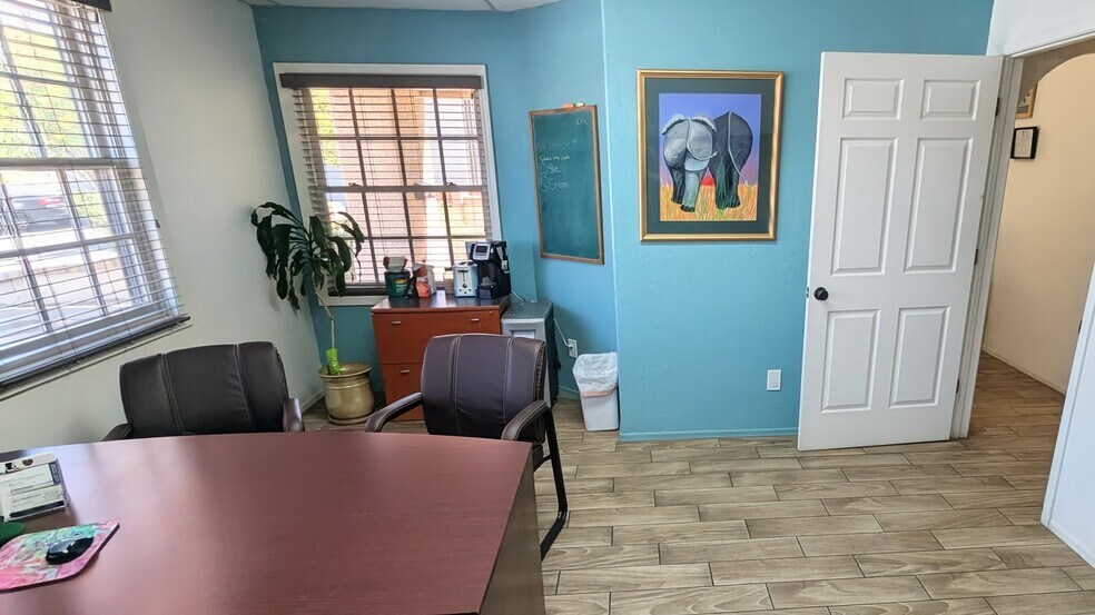 More Photos Of 6103-6105 E Grant Rd, Tucson Office For Sale