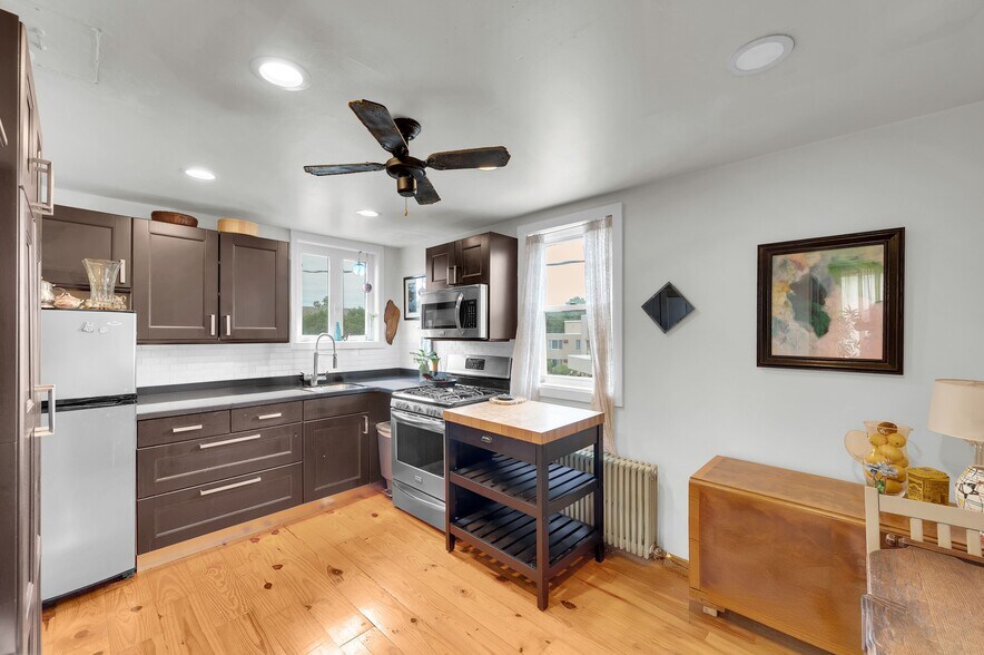 More Photos Of 396 2nd Ave, Long Branch Apartments For Sale