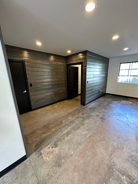 More Photos Of 4116 W Jefferson Blvd, Los Angeles Industrial For Lease