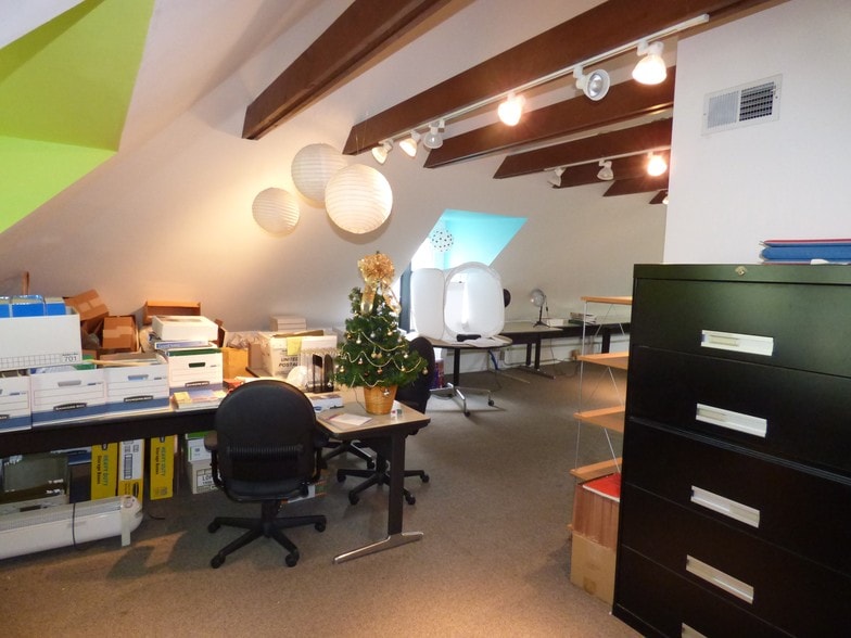 More Photos Of 4501-4509 Laclede Ave, Saint Louis Office For Sale