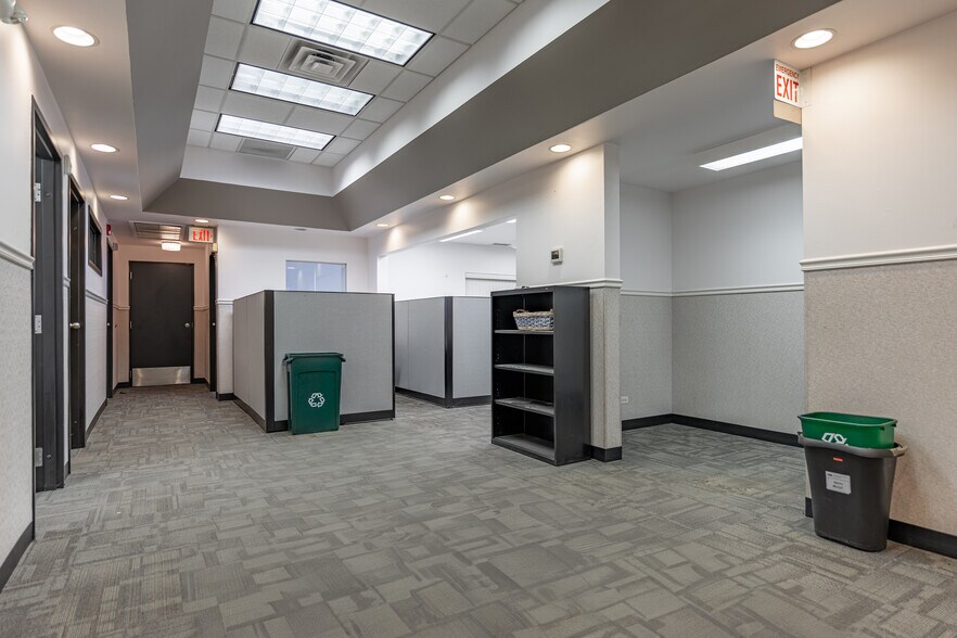 More Photos Of 5430 Saint Charles Rd, Berkeley Office For Sale