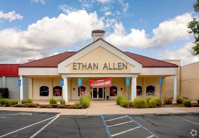 More Photos Of 5281-5399 Prospect Rd, San Jose Unknown For Lease