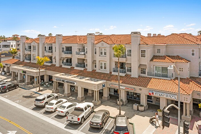 More Photos Of 501 Main St, Huntington Beach Storefront Retail Residential For Lease