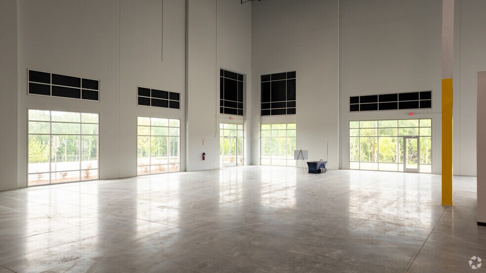 More Photos Of 142 Serviceberry Way, Mooresville Distribution For Lease