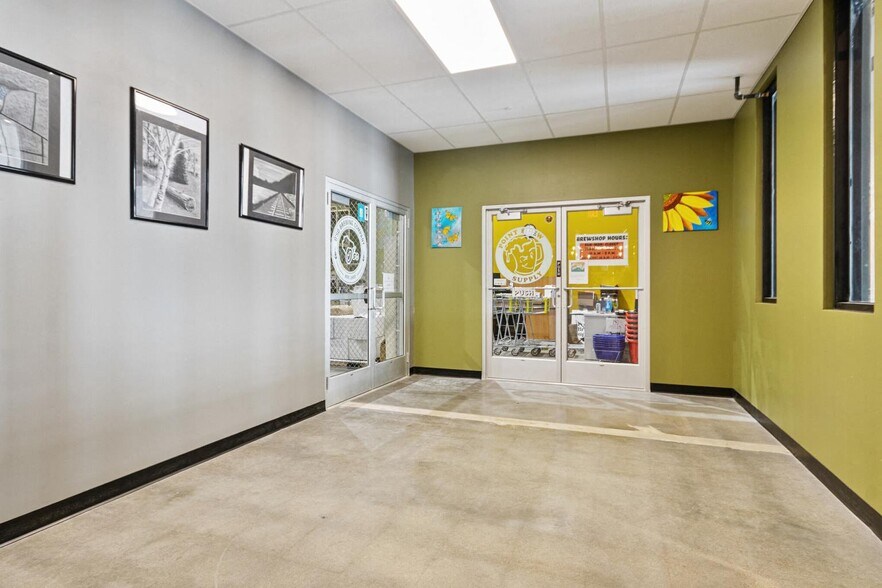 More Photos Of 1800 Plover Rd, Plover Unknown For Lease