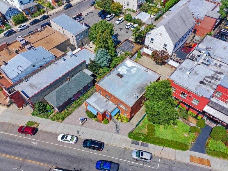 More Photos Of 72-41 Grand Ave, Flushing Medical For Lease