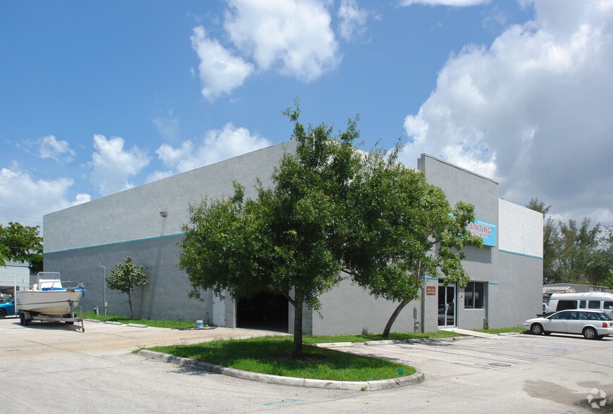 More Photos Of 1915 NW 40th Ct, Pompano Beach Warehouse For Lease