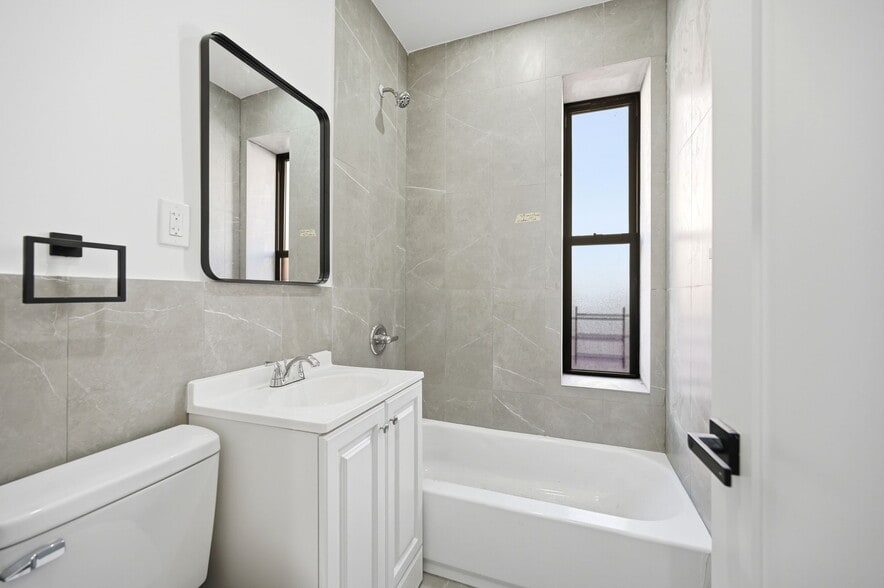 More Photos Of 2152 Muliner Ave, Bronx Apartments For Sale