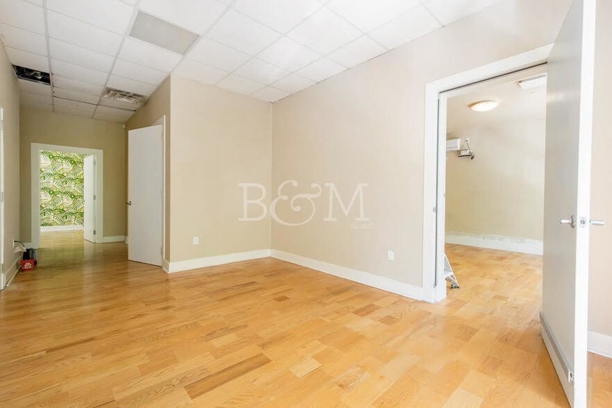 More Photos Of 200 Franklin St, Brooklyn Apartments For Lease