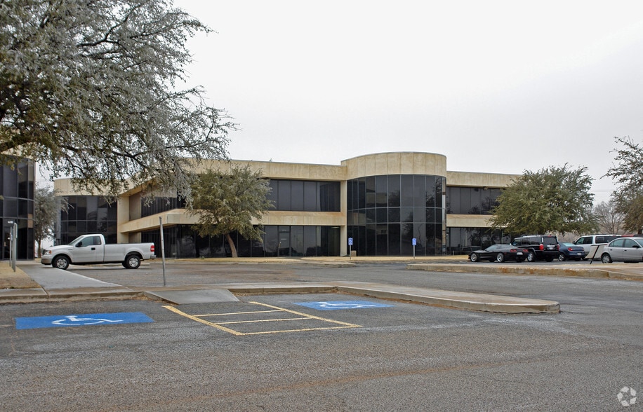 More Photos Of 6010 Highway 191, Odessa Office For Lease