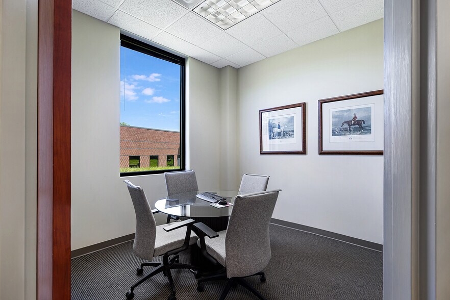 More Photos Of 3000-3026 Eastpoint Pky, Louisville Medical For Sale
