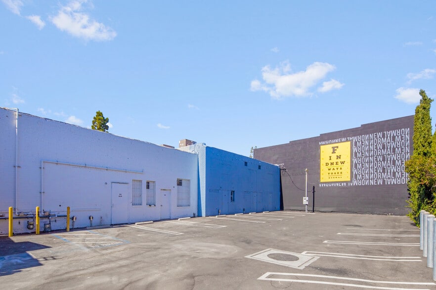 More Photos Of 850-864 N Vermont Ave, Los Angeles Unknown For Sale