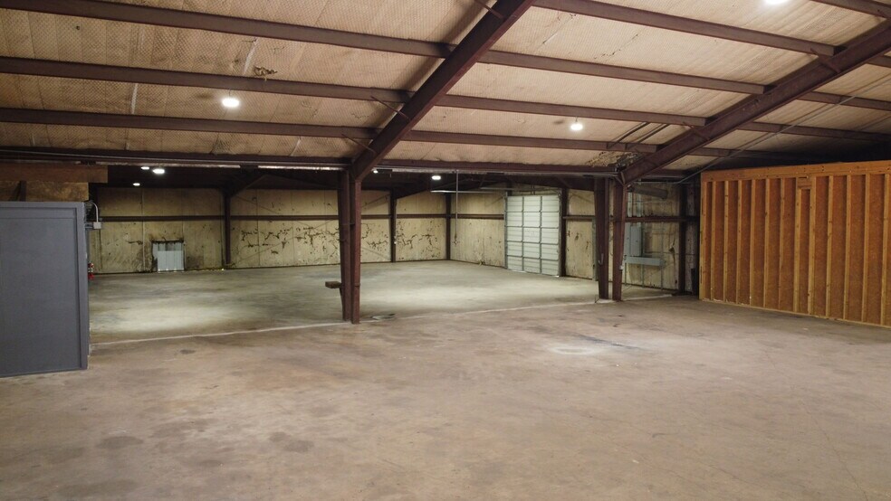 More Photos Of 25232 Hardin Store Rd, Magnolia Manufacturing For Lease