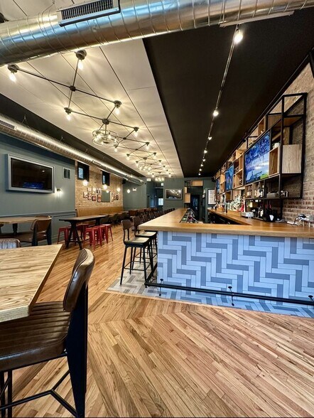 More Photos Of 1610 W North Ave, Chicago Storefront Retail Residential For Sale