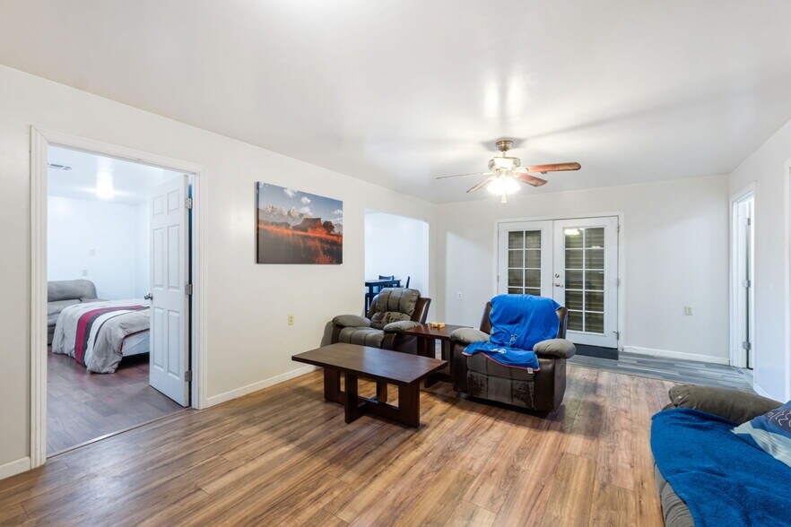 More Photos Of 23259 Avenue 64 Ave, Ducor Warehouse For Sale