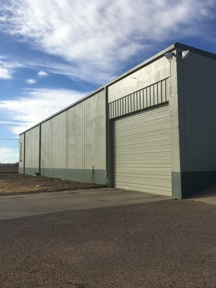 More Photos Of 410 E 56th St, Lubbock Warehouse For Lease