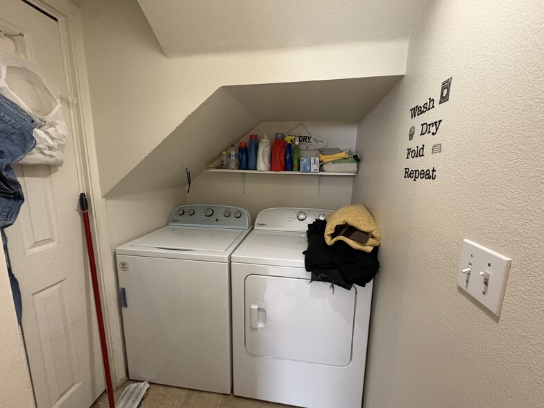 More Photos Of 119 E King St, Meridian Apartments For Sale