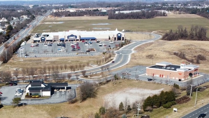 More Photos Of 1030 E Songsmith Dr, Bear Unknown For Lease