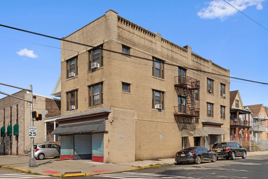 More Photos Of 346 Kennedy Blvd, Bayonne Apartments For Lease