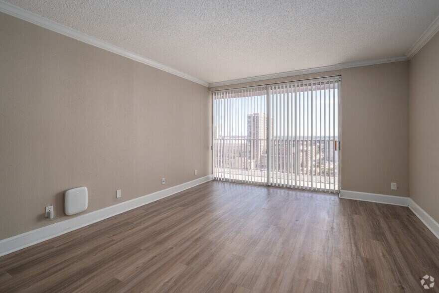 More Photos Of 1617 Fannin St, Houston Multifamily For Sale