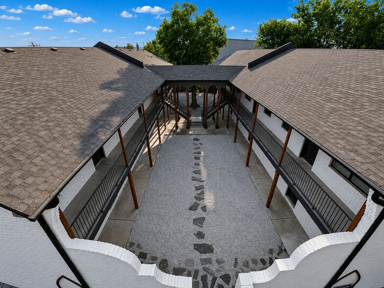 More Photos Of 1150 S Quaker Ave, Tulsa Apartments For Sale