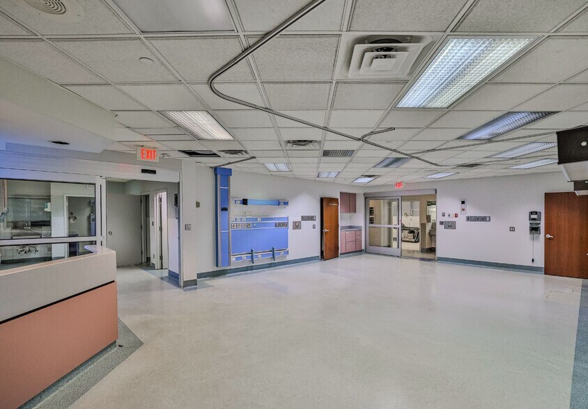 More Photos Of 15-01 Broadway, Fair Lawn Medical For Sale