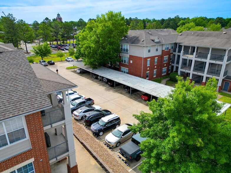 More Photos Of 801 N 49th St, Fort Smith Dormitory For Sale