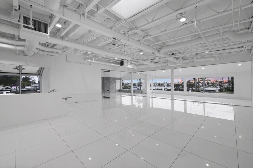 More Photos Of 2244 W Coast Hwy, Newport Beach Office For Lease