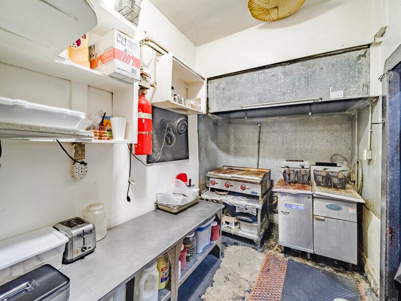 More Photos Of 3409 Miller Ave, Fort Worth Restaurant For Sale
