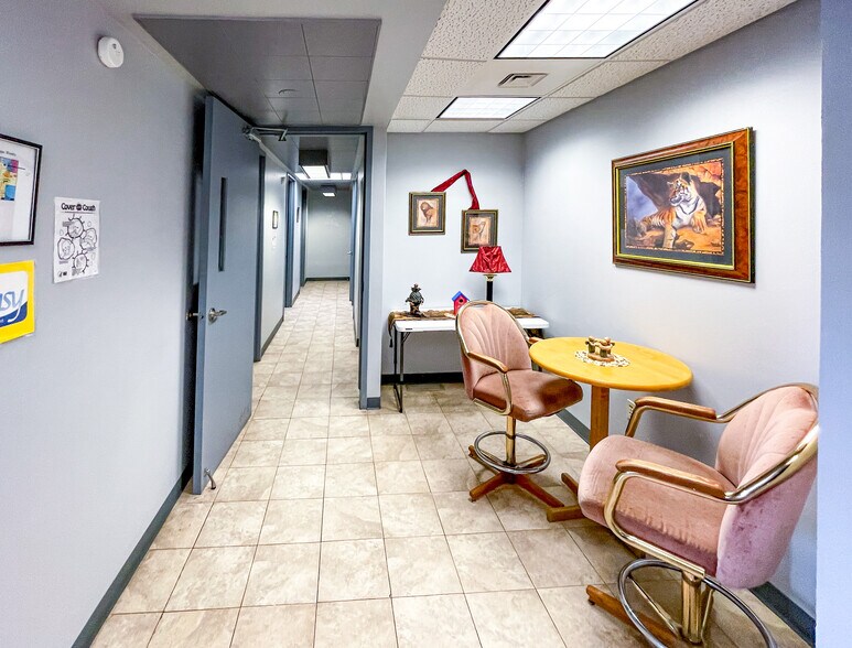 More Photos Of 4901 S Pennsylvania Ave, Oklahoma City Medical For Lease