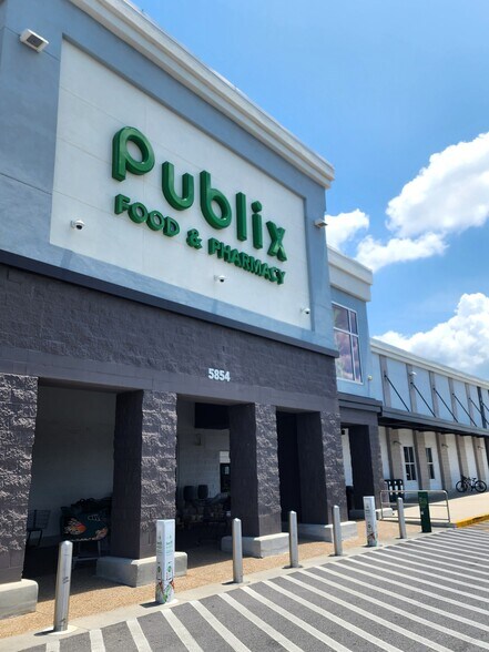 More Photos Of 5830 Dogwood Dr, Milton General Retail For Lease