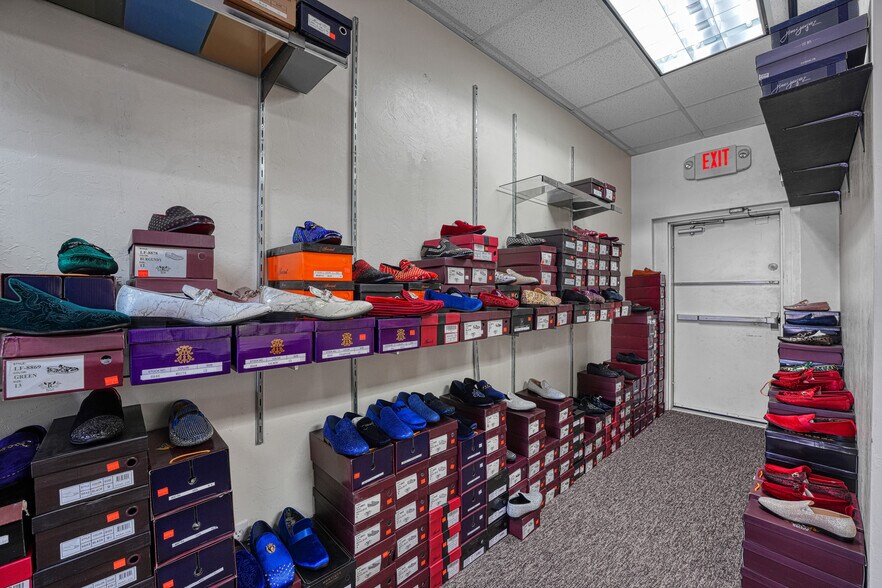 More Photos Of 2126 W Gore Blvd, Lawton Freestanding For Lease